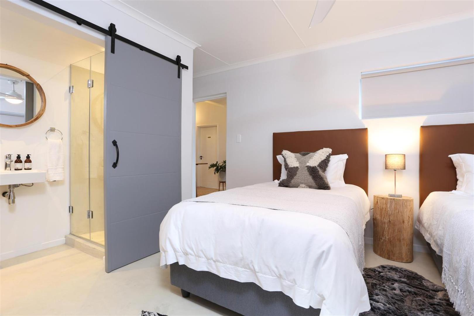 The Lookout Guest House モーセル・ベイ 部屋 写真